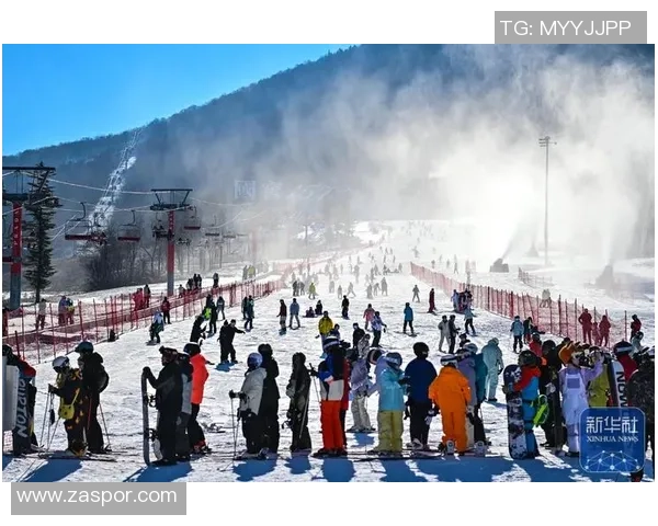 新华社丨吉林滑雪场整装待发迎候新雪季